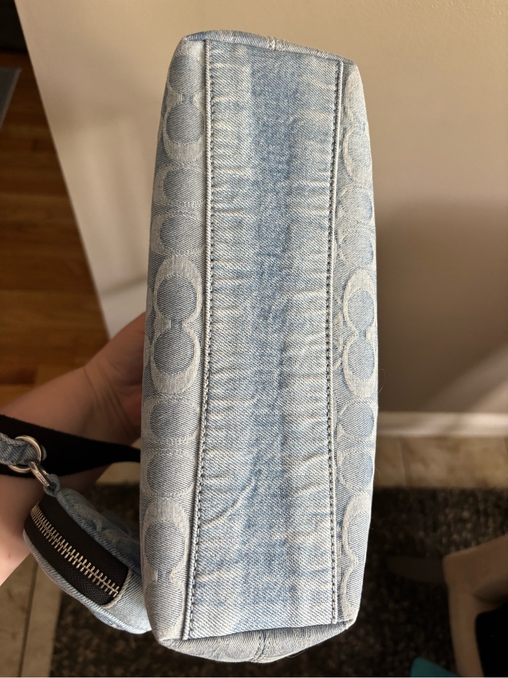 Coach Finn Crossbody in Loved Signature Denim Like New - Picture 8 of 15